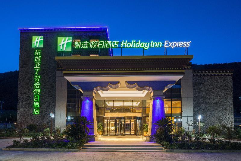 Holiday Inn Express Daocheng Yading, An Ihg Hotel Exterior foto